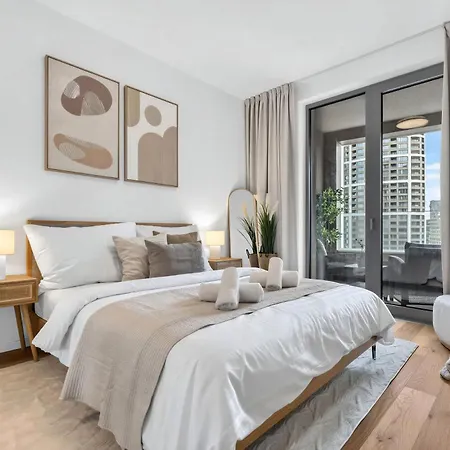 Apartment Sky Park Elegant Living - Balcony & Views