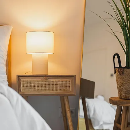 Sky Park Elegant Living - Balcony & Views Pressburg