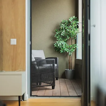 Sky Park Elegant Living - Balcony & Views * Pressburg