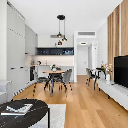 Sky Park Elegant Living - Balcony & Views * Pressburg