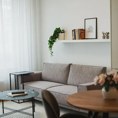 Sky Park Elegant Living - Balcony & Views Apartment *