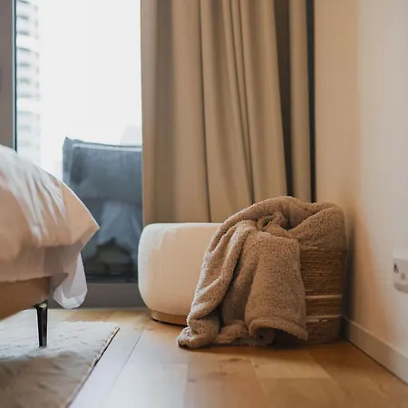Sky Park Elegant Living - Balcony & Views * Pressburg