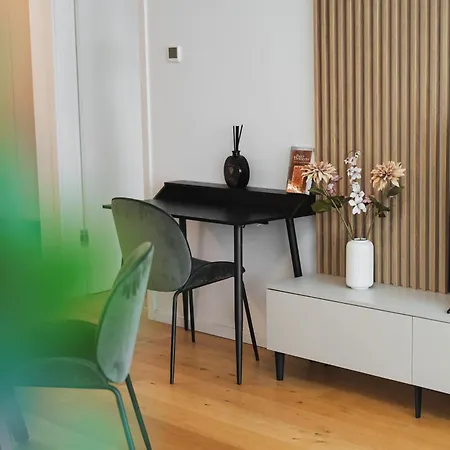 Apartment Sky Park Elegant Living - Balcony & Views